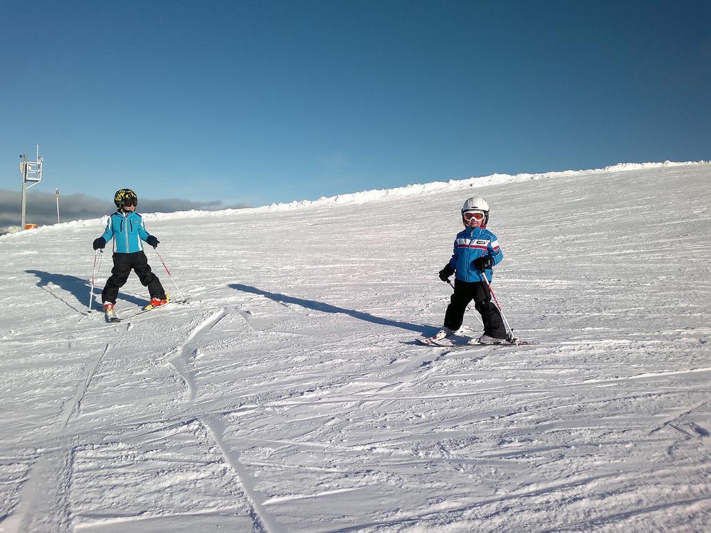 Charly Kahr And Family, Ski-in & Ski-out Schladming